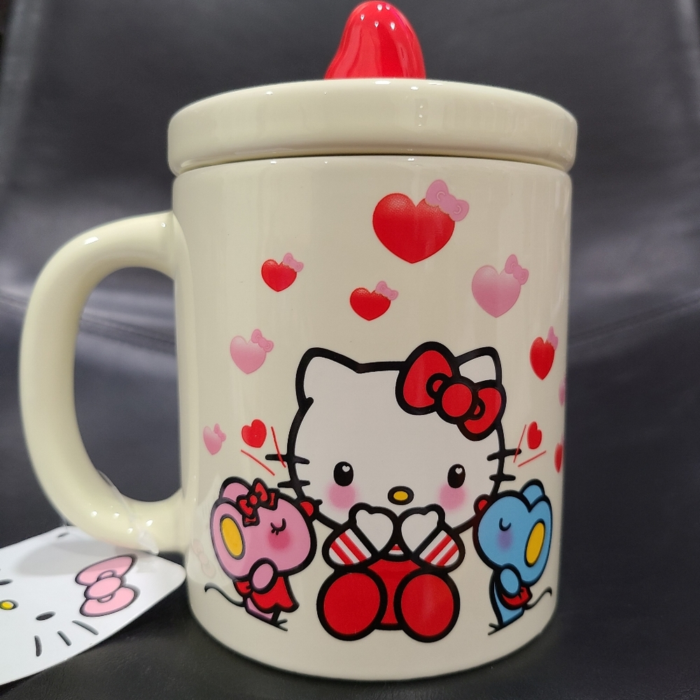 Hello Kitty with Joey and Judy Sculpted Heart Topper Lid Ceramic Mug Cup